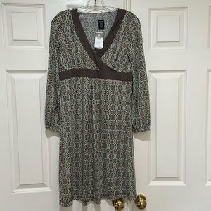 Babystyle‎  Diamond circle￼ Long Sleeve Muted Green  Maternity Dress. XS/S